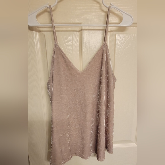 Wildflowers Tops - Wildflower cream color tank top size small